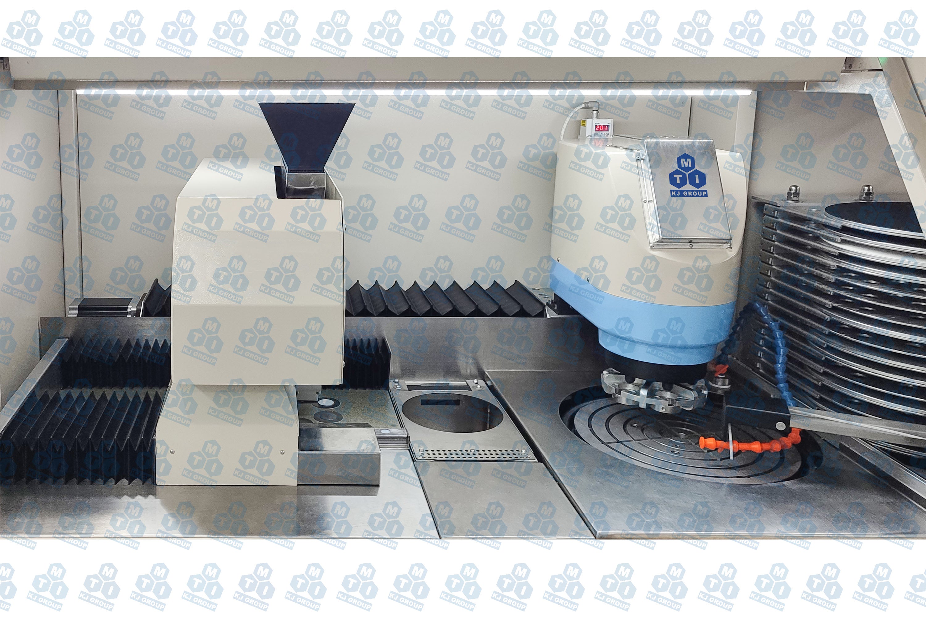 Automated Lapping and Polishing Station with Hot Sample Mounting  - UNIPOL-1210M
